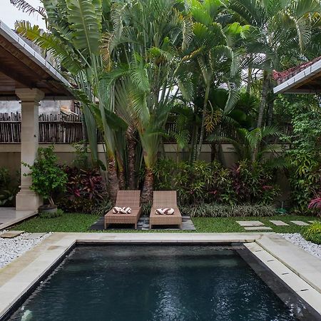 Villa Deshy Seminyak  Bagian luar foto